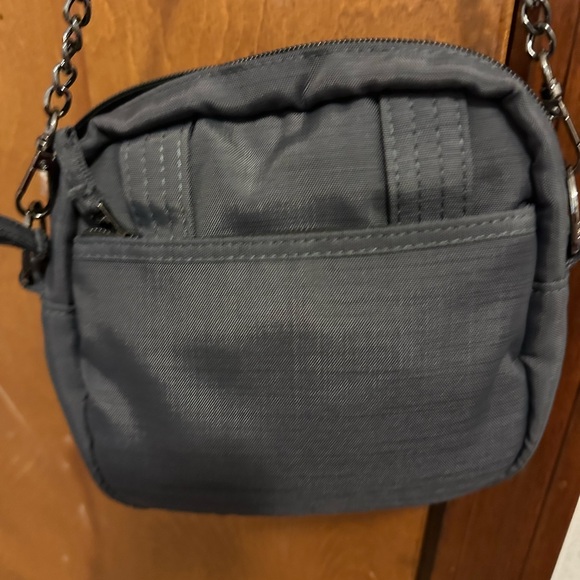 Lug swing - Picture 3 of 3